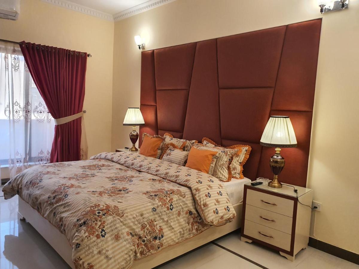 Royal Villa F-10/2 Islamabad Ngoại thất bức ảnh