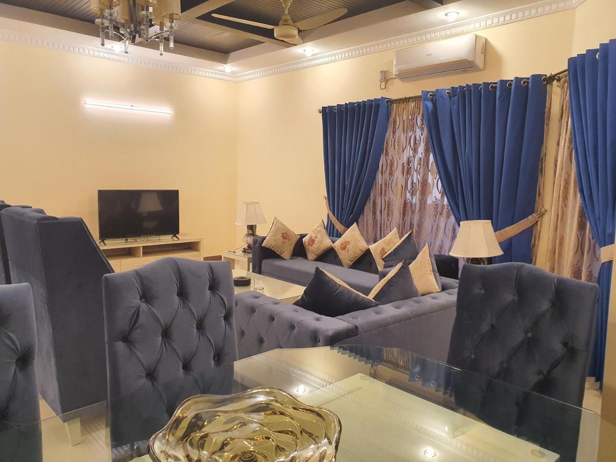 Royal Villa F-10/2 Islamabad Ngoại thất bức ảnh