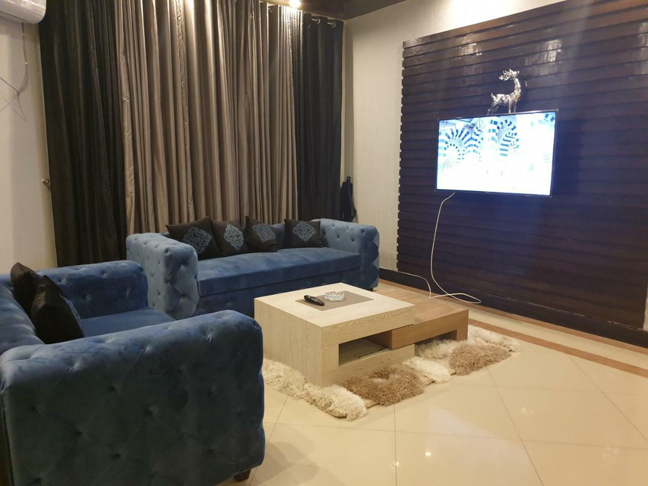 Royal Villa F-10/2 Islamabad Ngoại thất bức ảnh