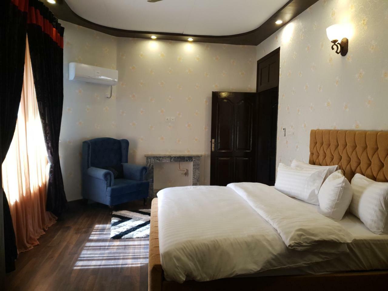 Royal Villa F-10/2 Islamabad Ngoại thất bức ảnh